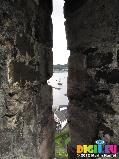 SX23349 View to old boat from Conwy Castle